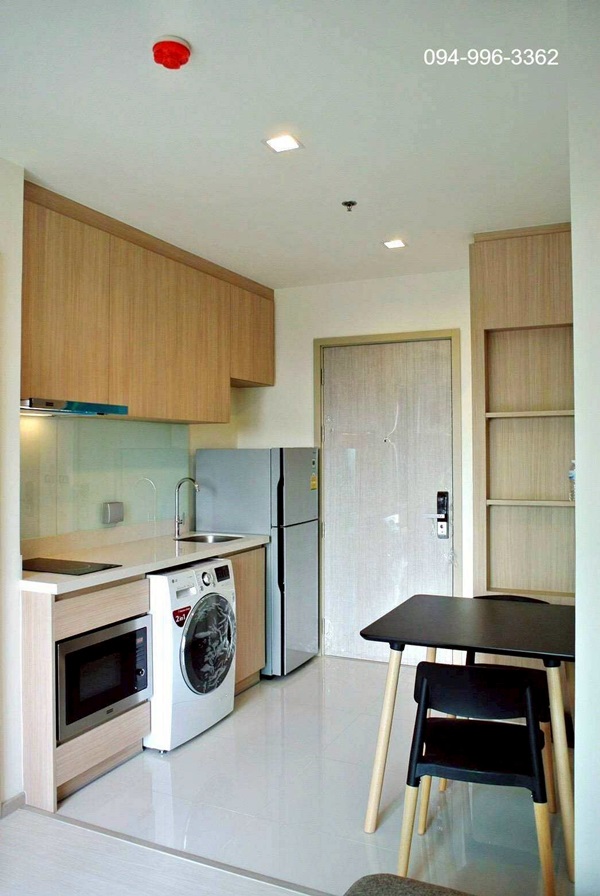 For sale RHYTHM SUKHUMVIT 36-38 ใจกลางทองหล่อ ใกล้ BTS ชั้น 10 วิวสระ โทร 094-9963362